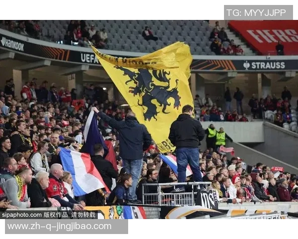 《激情四溢的超级球星足球赛:巅峰对决与绝妙进球的精彩瞬间》 《激情四溢的超级球星足球赛:巅峰对决与绝妙进球的精彩瞬间》