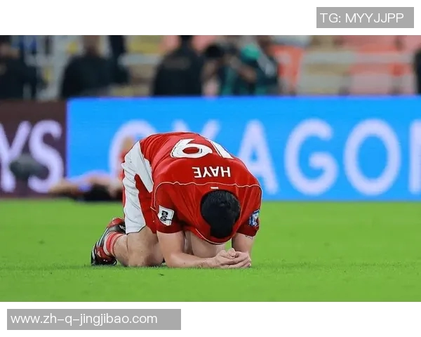足球巨星泪洒赛场背后原因揭秘无数粉丝心碎难以承受的情感瞬间 足球巨星泪洒赛场背后原因揭秘无数粉丝心碎难以承受的情感瞬间